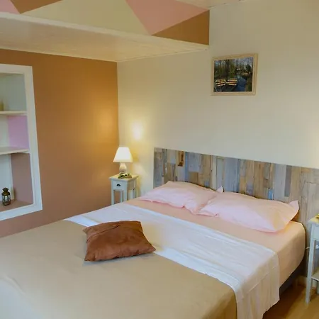 Au Coeur Du Marais Saint-Hilaire-la-Palud