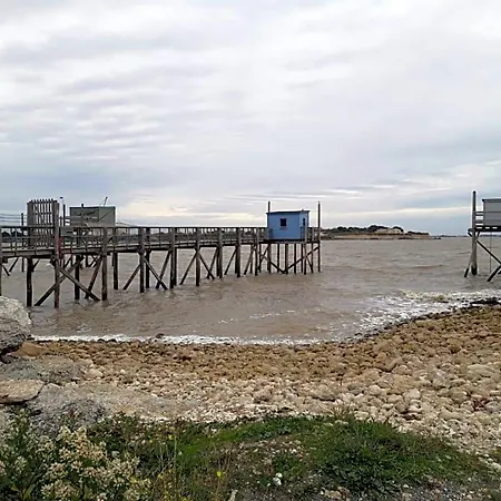 Au Coeur Du Marais Saint-Hilaire-la-Palud