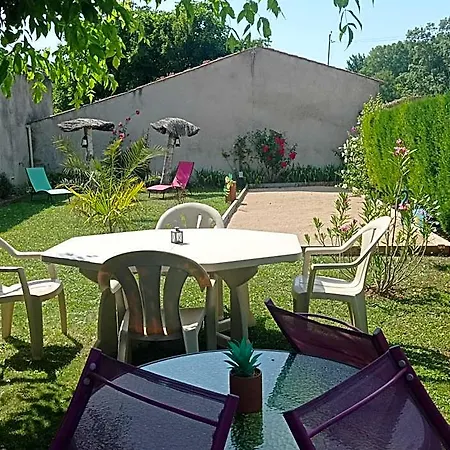 Bed & Breakfast Au Coeur Du Marais 3*